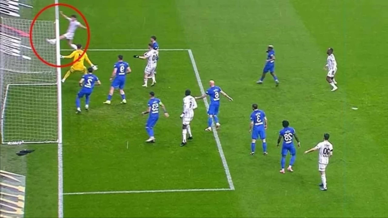 VAR'dan döndü! İşte Beşiktaş'ın iptal edilen golü