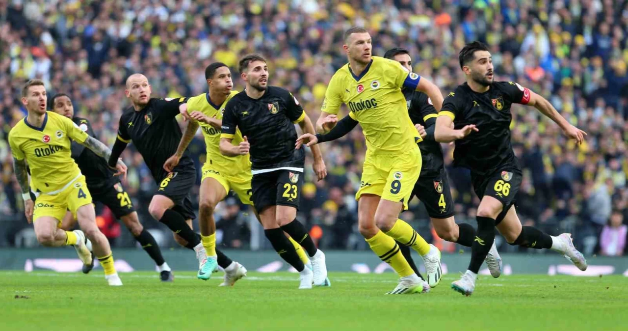 Fenerbahçe, Gözlerini Kadıköy'e Dikti, Kulaklarını ise Konya'ya Verdi!