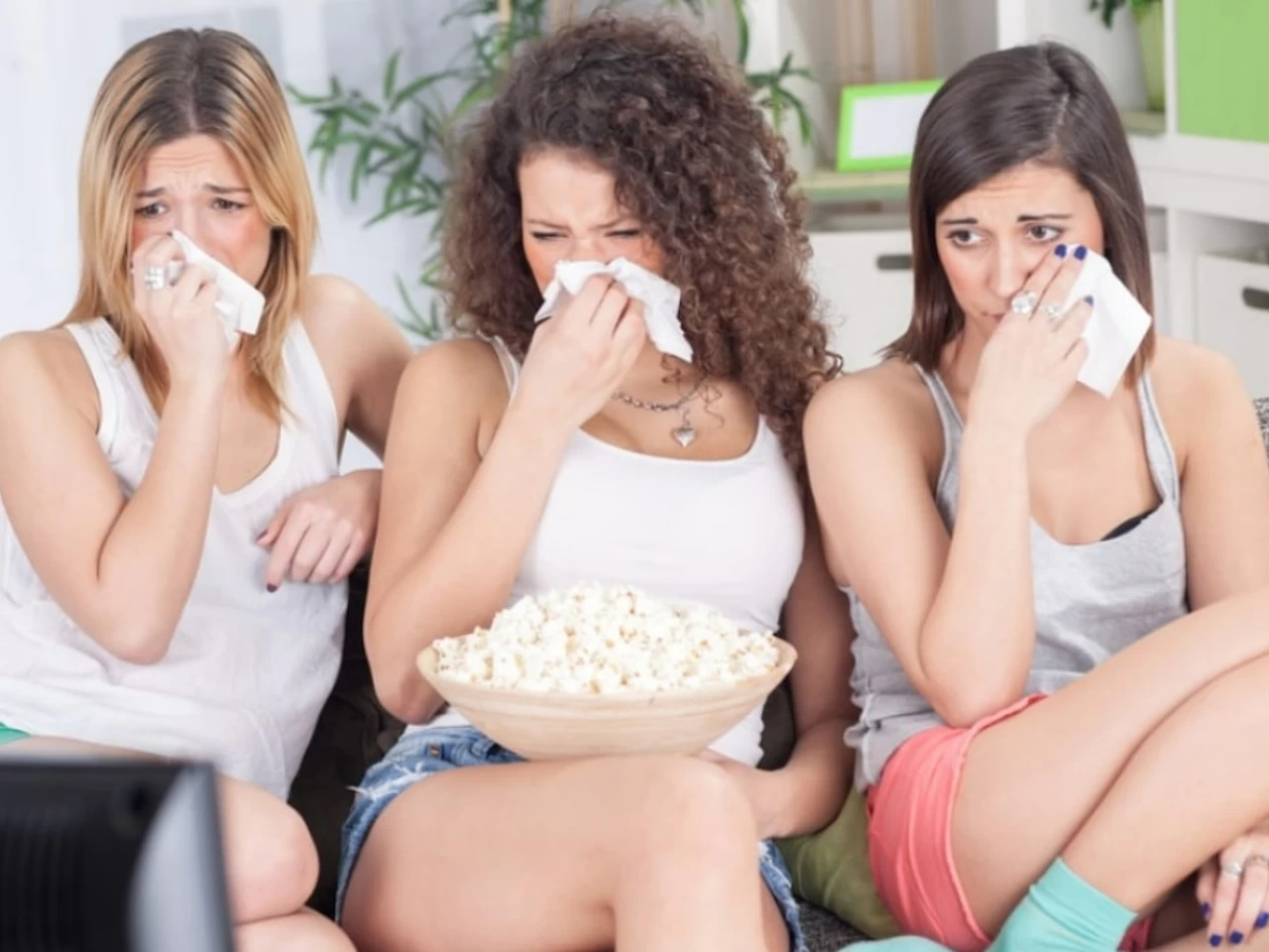 Duygusal Filmler İzlemek Gerçekten Cebinizi Boşaltıyor!