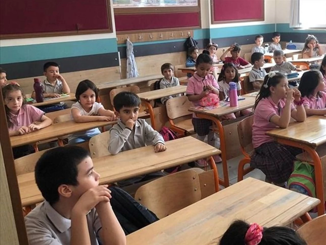 2024-2025 Eğitim Yılı Ara Tatil Tarihleri Belli Oldu: İlk Tatil Kasım'da Başlıyor!