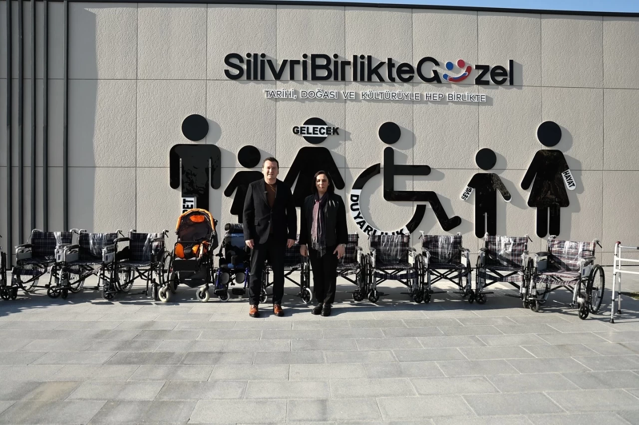Silivri Belediyesi Engelli Vatandaşlara Yardım Malzemesi Desteğinde Bulundu