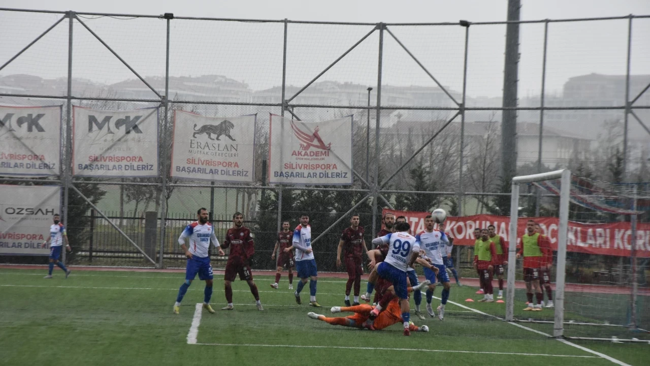 Silivrispor, 10 Kişilik Beykoz İshaklı'yı Ağırladı, 0-0 Beraberlik Aldı