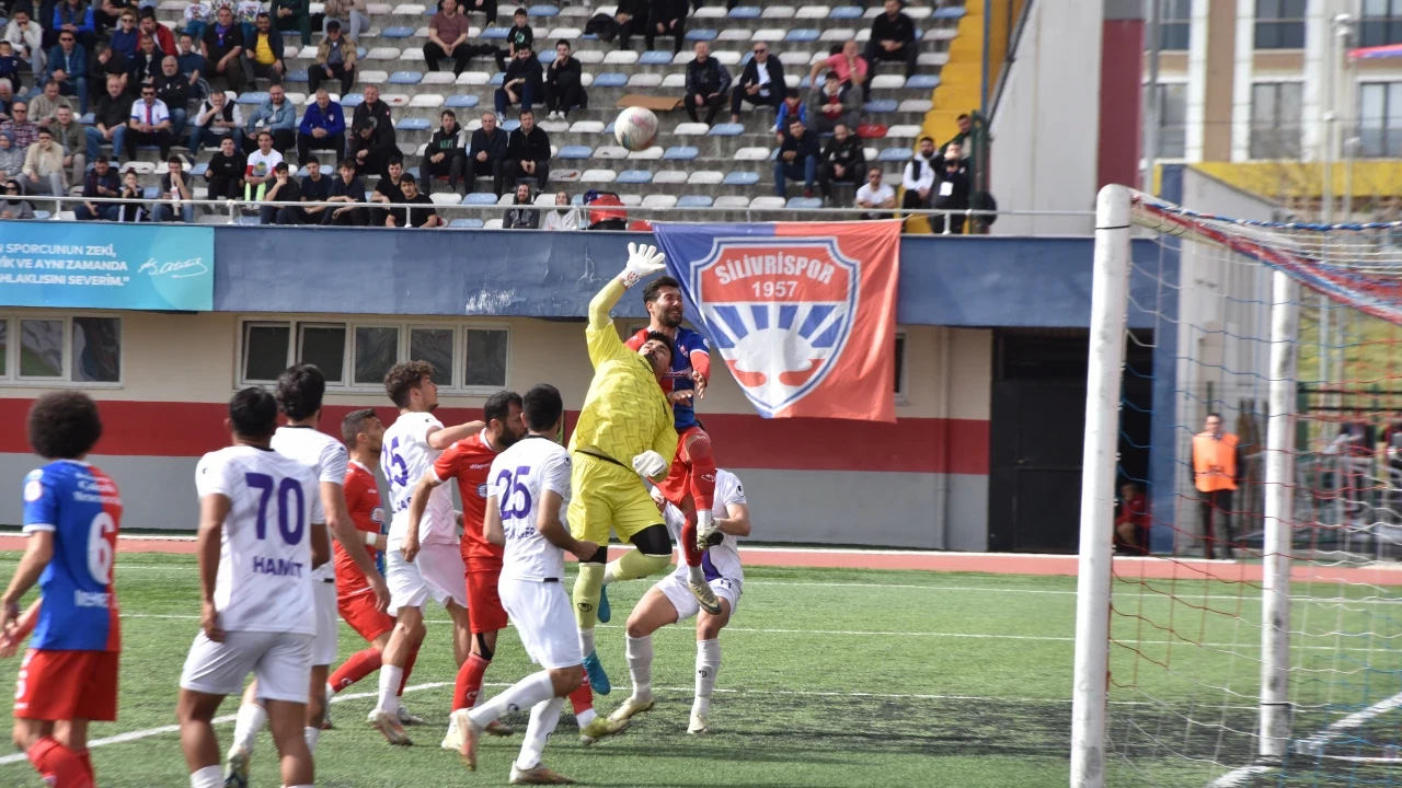 Silivrispor Evinde Hayal Kırıklığı: Türk Metal'a 3-1 Yenildi!