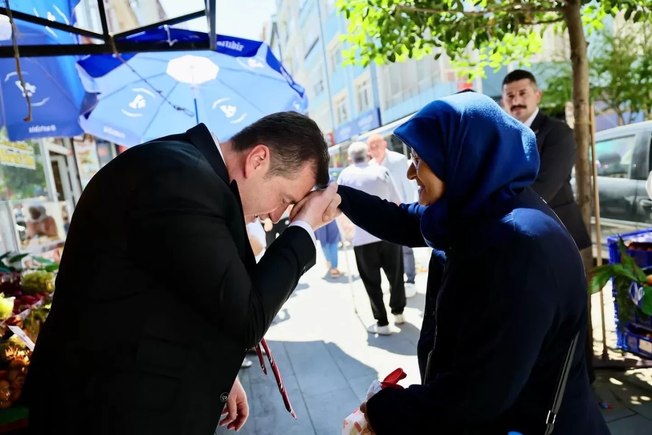 Başkan Balcıoğlu, Silivri Belediyesi Kurban Satış ve Kesim Alanında Vatandaşlarla Bayramlaştı