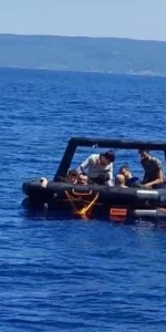 Balıkesir açıklarında Yunanistan unsurları tarafından geri itilen 7’si çocuk, 21 düzensiz göçmen kurtarıldı