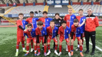 Silivri’nin minikleri Sultanbeyli ile berabere kaldı 1-1
