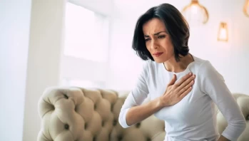 Kalp krizi mi, mide ağrısı mı? İkisi arasındaki farkı ayırt edin