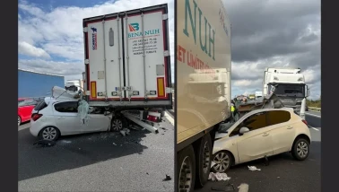 Kınalı Gişeleri Çerkezköy İstikameti'nde Feci Kaza: Sürücü Ağır Yaralı