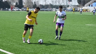 Çantaköyspor’un zirve keyfi 4-2