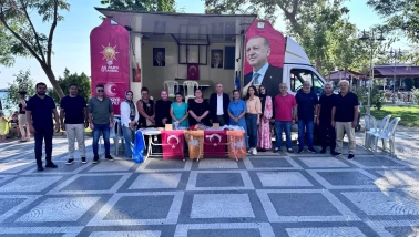 AK Parti Silivri, AK Nokta Programıyla Sahilde Vatandaşlarla Buluştu
