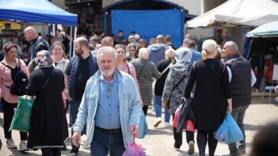 Bulgar turistlerin alışveriş keyfi Edirne'de devam ediyor