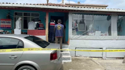 Silivri’de dehşet olay: Bir şahıs babasını boğazından bıçaklayarak yaşamına son verdi