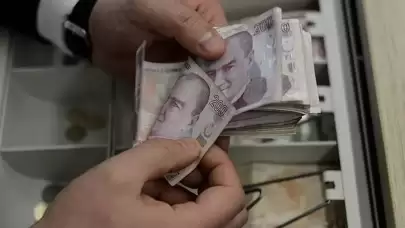 Emeklilere Bayram İkramiyesi Zam Beklentisi: 4 Bin Liraya Ulaşabilir!