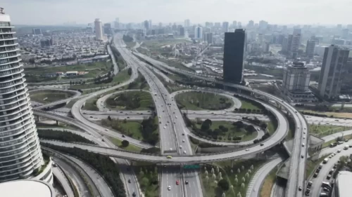 İstanbul'da bayram sakinliği: Yollar boş kaldı