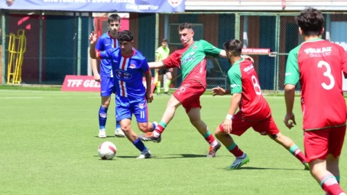 Silivrispor U17 Takımı Finallere Hakem Kararlarıyla Mağlup Başladı