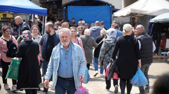 Bulgar turistlerin alışveriş keyfi Edirne'de devam ediyor