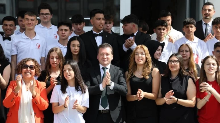 Başkan Balcıoğlu, Gençlerle Dayanışmayı Sürdürdü