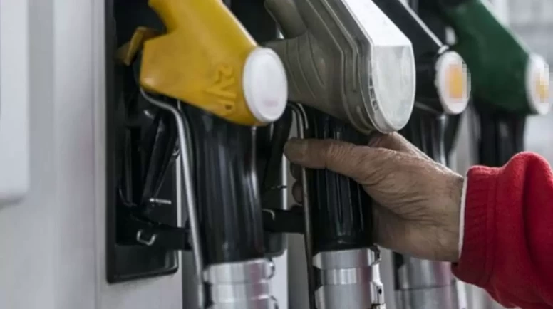 Petrol fiyatları dip yaptı, akaryakıta büyük indirim geliyor! Tabela bu gece değişecek