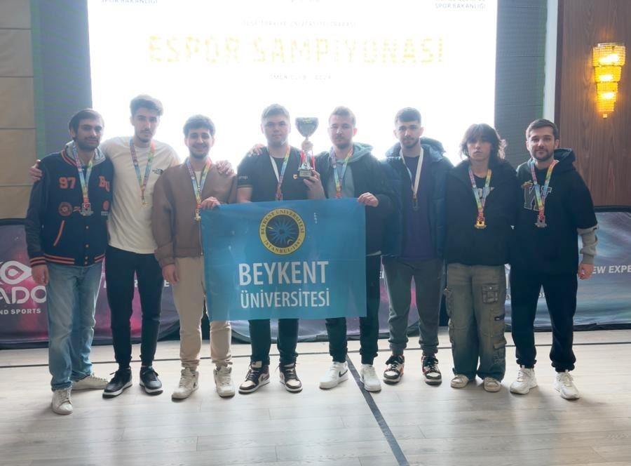 Üniversitelerarası Espor Turnuvası'nın şampiyonları belirlendi