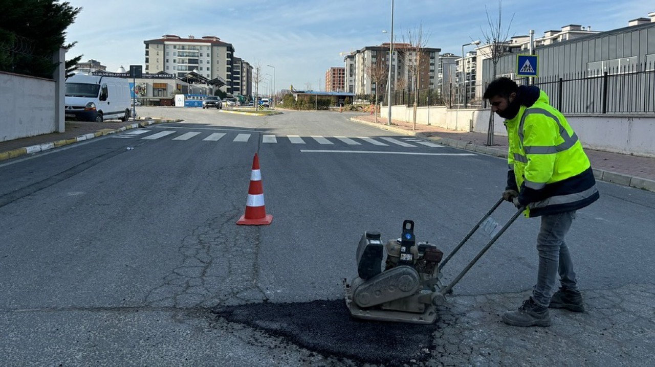 silivride-altyapi-ve-yol-calismalari-hiz-kesmeden-devam-ediyor